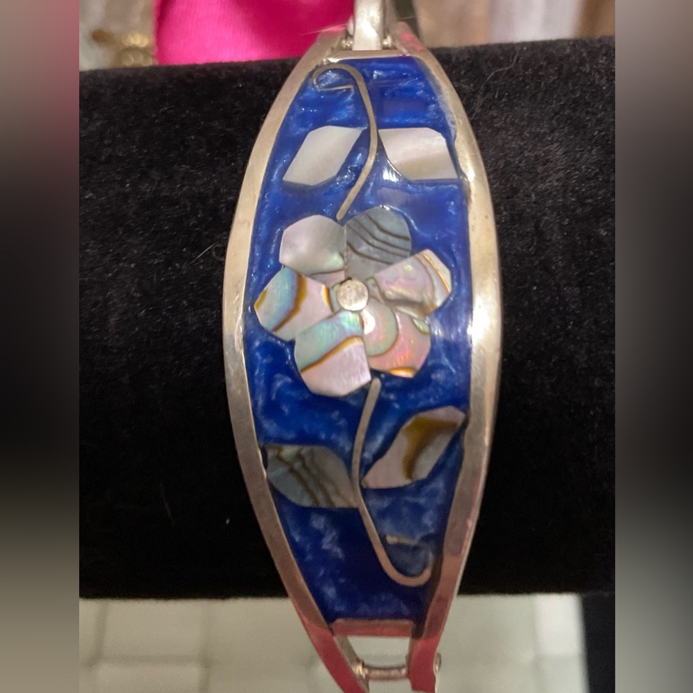 Vintage Alpaca Silver Mother of Pearl Abalone Shell Flower Blue Inlay Bracelet